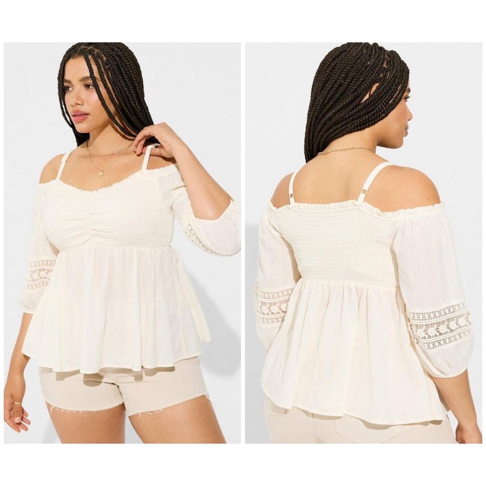 Torrid Clip Dot Smocked Front Tie 3/4 Sleeve Cold Shoulder Top - New with tags